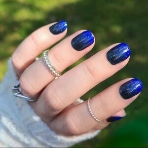 Color Street - Midnight Shift, sparkling blue to black glitter gradient design